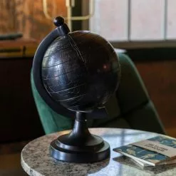 Dutchbone Statuettes Et Figurines Mappemonde En Aluminium Noir H27cm -Vases Soldes mappemonde en aluminium noir h27cm 1