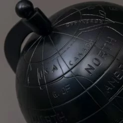 Dutchbone Statuettes Et Figurines Mappemonde En Aluminium Noir H33cm -Vases Soldes mappemonde en aluminium noir h33cm 4