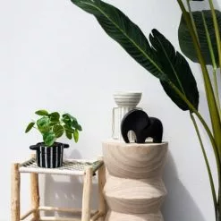 Maisons Du Monde Statuettes Et Figurines Statuette éléphant En Dolomite Noire H8 -Vases Soldes statuette elephant en dolomite noire h8 1000 14 4 216730 3