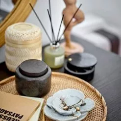 Bloomingville Statuettes Et Figurines Statuette Mody En Polyrésine H31 11 Bloomingville Statuettes Et Figurines Statuette Mody En Polyrésine H31 -Vases Soldes statuette mody en polyresine h31 3