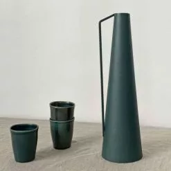 Passage Vernet Vases Vase Conique à Anse En Métal Vert -Vases Soldes vase conique a anse en metal vert 2