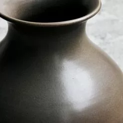 House Doctor Vases Vase En Céramique Marron H23 7 House Doctor Vases Vase En Céramique Marron H23 -Vases Soldes vase en ceramique marron h23 2